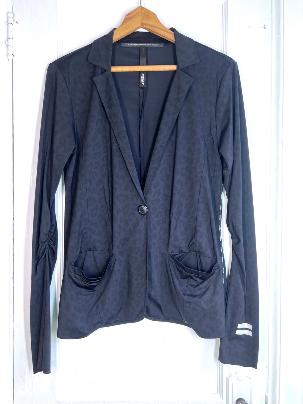 10DAYS Amsterdam Black Tonal Leopard Print Single-Button Blazer Jacket